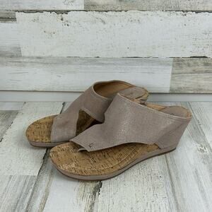 Donald Pliner Women’s 10 Myrtle Tan Leather Slip-On Cork Wedge Sandals New